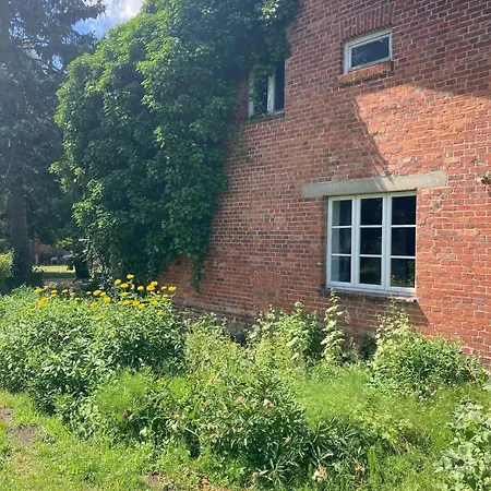 Alte Foersterei Holiday home *